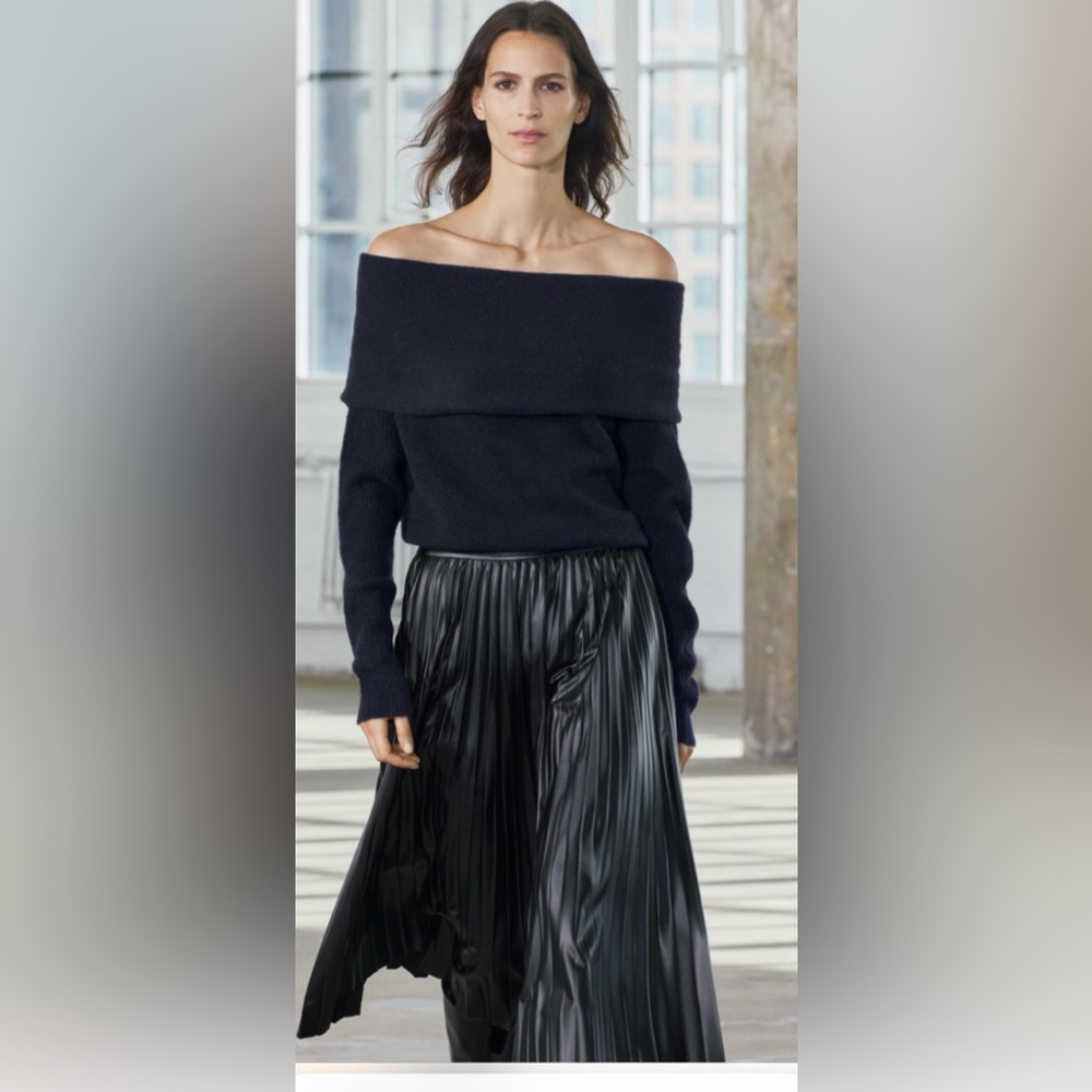 Zara Black Off-the-Shoulder Sweater